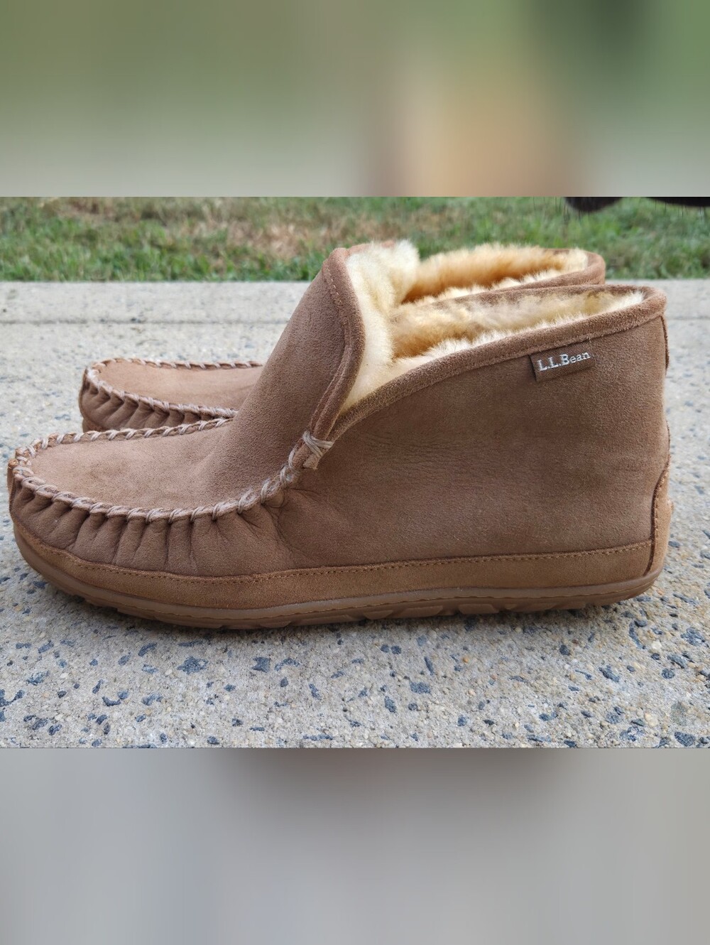 LL Bean Mens 11 M Wicked Good Boot Moc Slippers Brown Suede Shearling Lining